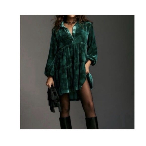 Anthropologie Dresses & Skirts - Anthropologie Maeve Bettina Tiered Mini Shirt Dress XS Green Velvet‎ Floral